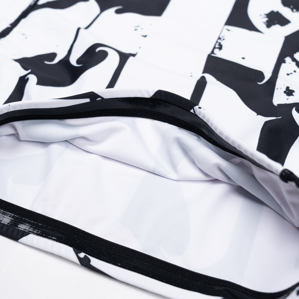 Hanzi Rash Guard - Monochrome